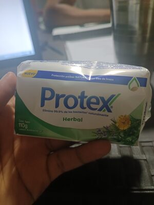 Jabon protex herbal 110 g